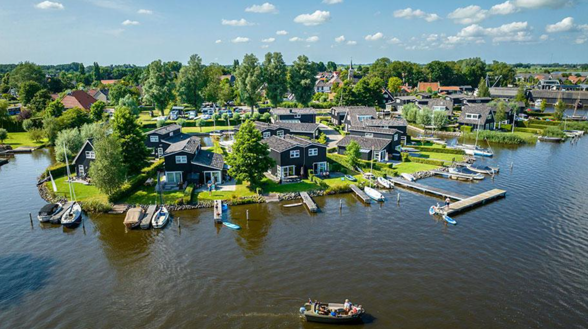 6-persoons woning aan een meer in Friesland