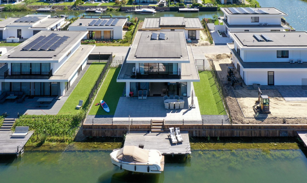 Kindvriendelijke villa aan het water