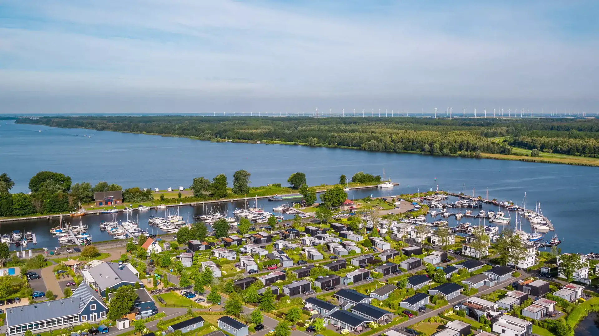 Ruime vakantievilla (18p) aan het Veluwemeer