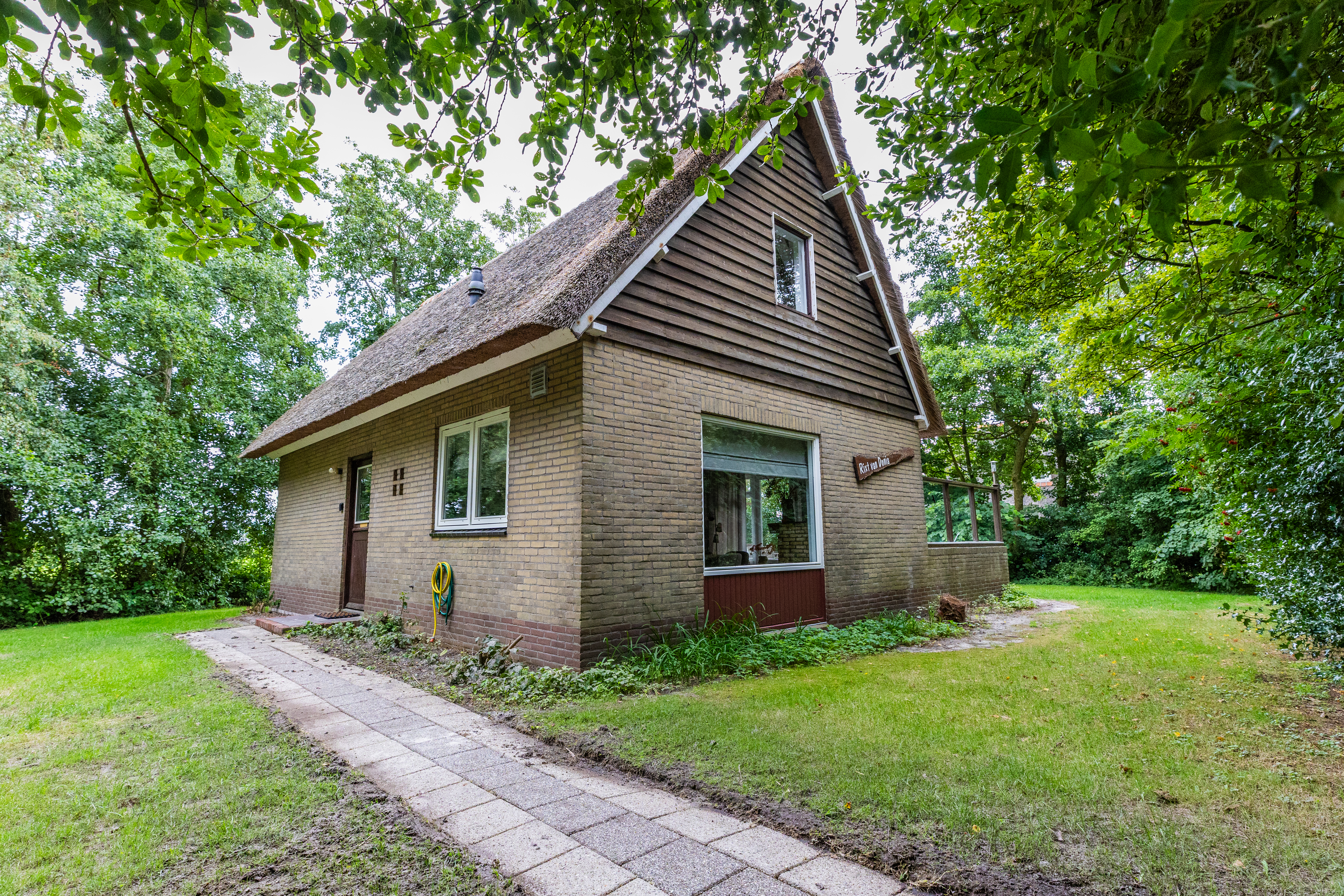 Familiehuis aan de bosrand op Ameland