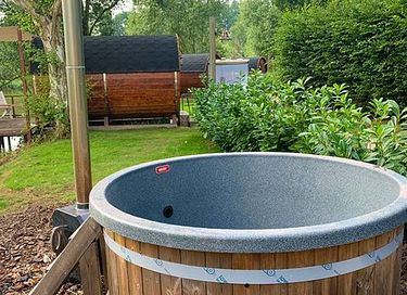 Uniek tiny house met hottub aan het water - 12