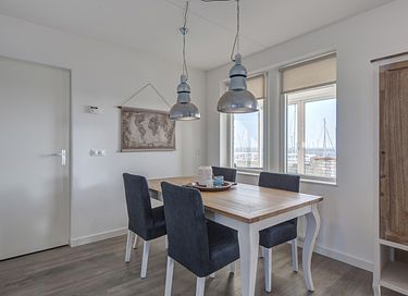 Apartment overlooking the water - 5