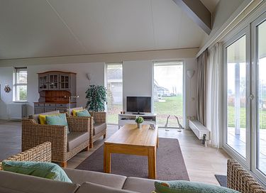 Comfortable holiday home with spacious garden - 9