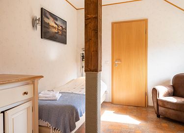 Attractive Bed & Breakfast on Terschelling - 9