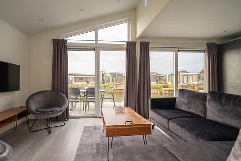 Ruime vakantiewoning (6p) aan het water - 4