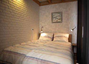 Attractive cottage for 4 right by the water - 14