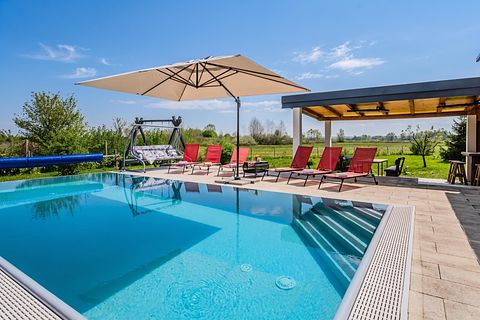 Villa con piscina, sauna e idromassaggio sull'acqua - 4