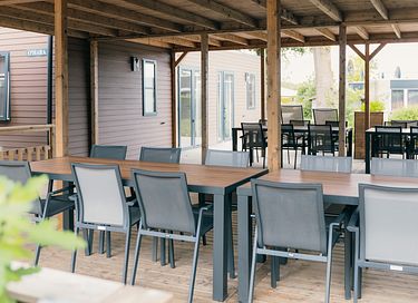 Leuke familielodge met overdekte veranda  - 15