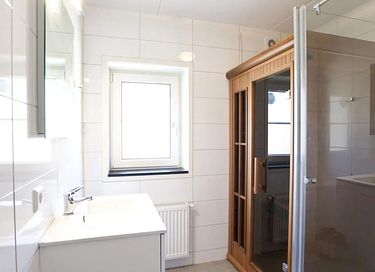 Gruppenunterkunft mit Sauna in Wassernähe - 5