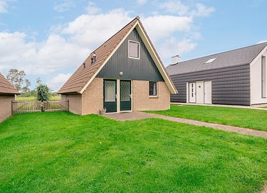 Freistehender Bungalow mit eingezäuntem Garten - 14