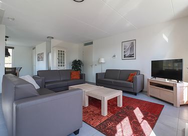 Luxury villa with whirlpool near the IJsselmeer - 7