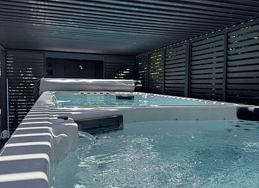 Luxe Wellnessvilla met Jacuzzi en Sauna - 29