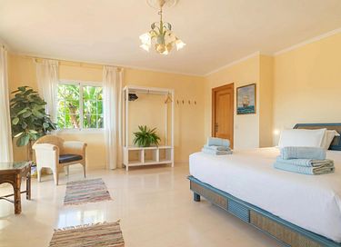 Villa met zwembad en prachtig uitzicht - 33