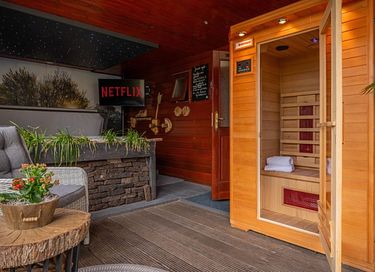 Chalet with private jacuzzi and sauna - 6
