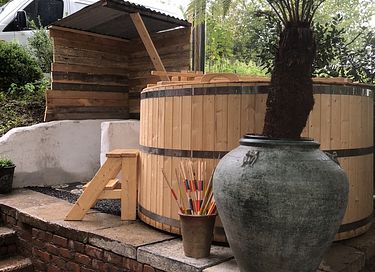 Cottage mit Whirlpool direkt am Teich - 30