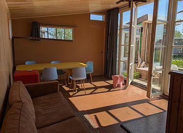 Gemütliches Häuschen (5p) auf grünem Minicampingplatz - 4