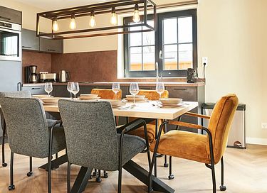 Luxe vakantiehuis met sauna en balkon - 3