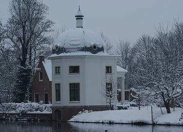 Unieke theekoepel direct aan de Vecht - 25