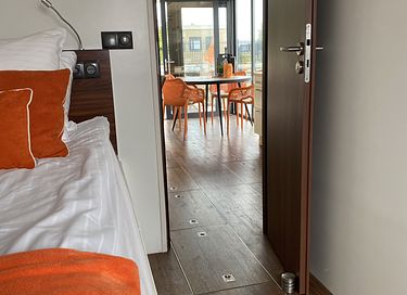 Stay on a luxury houseboat with a slide - 6