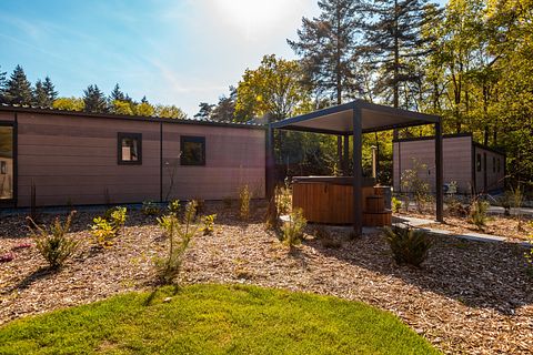 Lodge with hot tub in the Drenthe countryside - 2