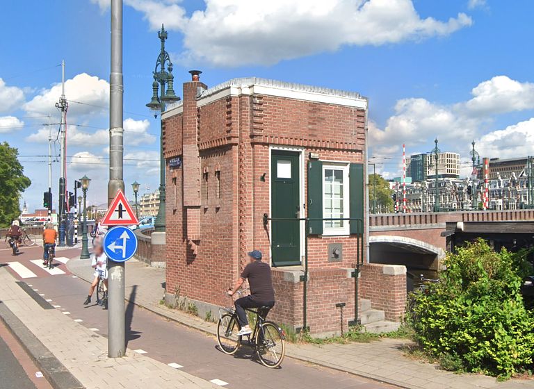 Uniek brugwachtershuisje aan de Amstel - 1