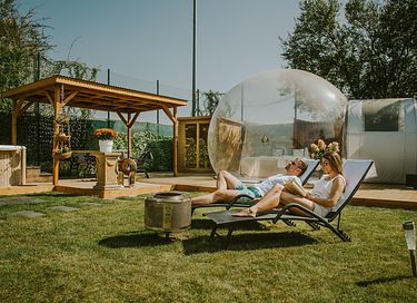 Romantische bubble tent met privé wellness - 10