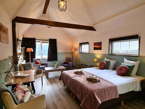 Nice room in the countryside in Friesland - 2