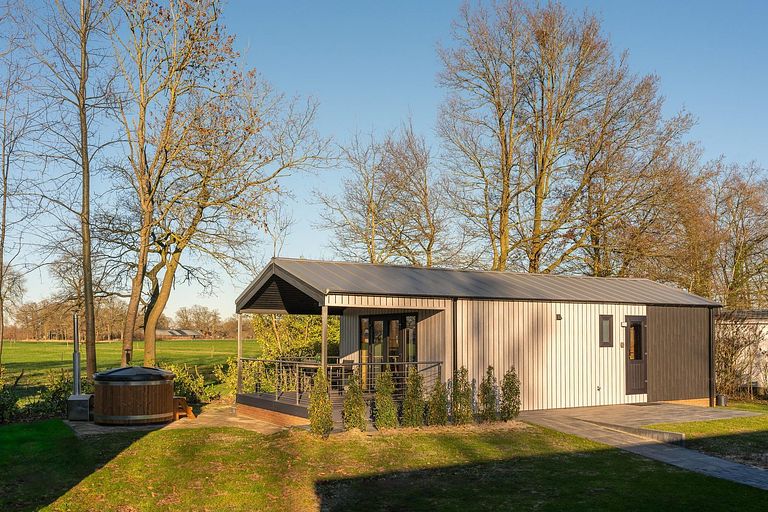 Wunderschöne ferienwohnungen mit sauna und hot tub - 1