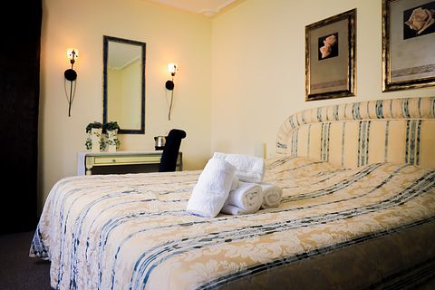 Historische hotelkamer bij een mooi kasteel  - 5