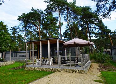 Moderne vakantiewoning met terras - 3