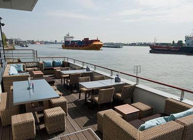 Hotel met uitzicht op de Nieuwe Maas - 15