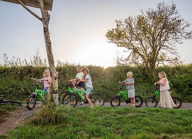 Glamping op akkerbouw en speelboerderij - 18