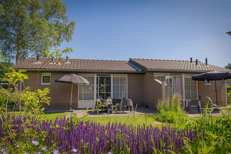 Leuke 10-persoons bungalow in Gelderland - 1