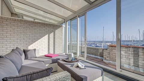Apartment overlooking the water - 3