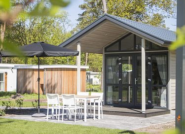 Knus huisje voor 4 personen op groen park - 3