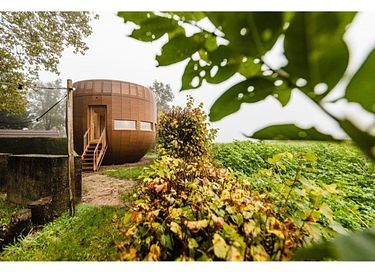 Unique accommodation with built-in jacuzzi - 4