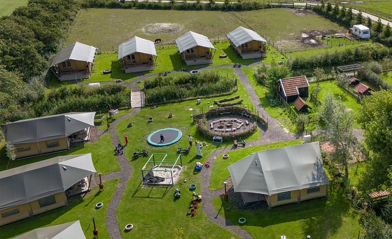 Glamping op een boerderij in Friesland - 1