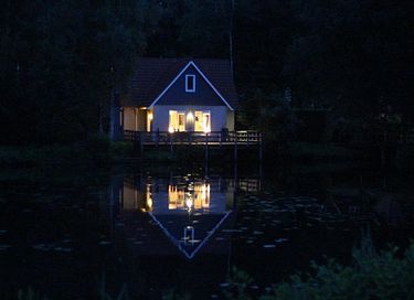 Mooi vakantiehuis direct aan het water - 3