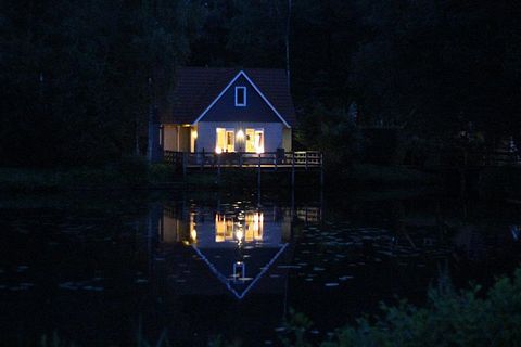 Mooi vakantiehuis direct aan het water - 3