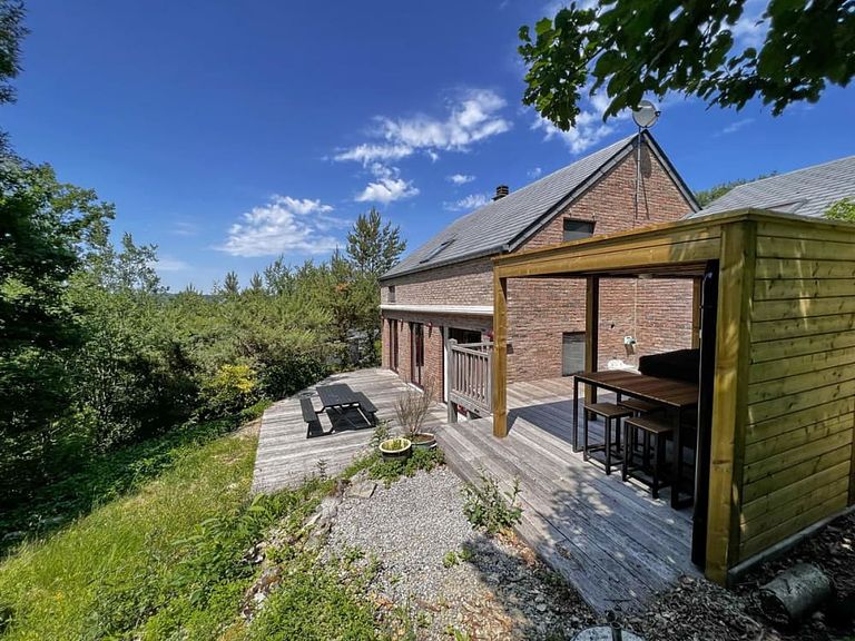 Boshuis in de Ardennen met privé jacuzzi - 1