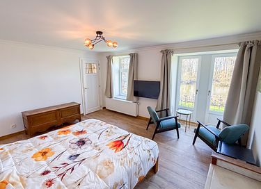 Castle room with romantic balcony - 7