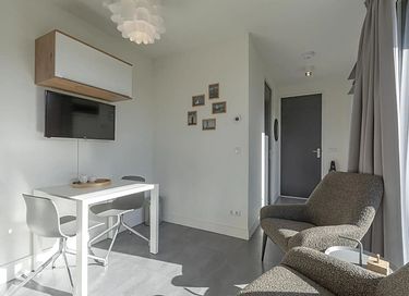 Bungalow met omheinde tuin bij de kust - 13