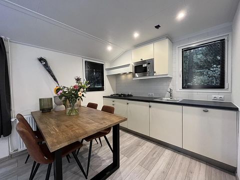 Special holiday home with hot tub in Drenthe - 5