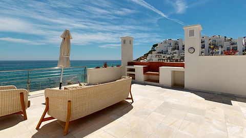 Panoramic apartment by the sea - 2