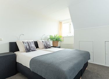 Ferme de vacances spacieuse dans un beau parc - 12
