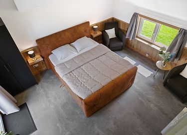 Luxe kapschuur in Friese natuur met jacuzzi - 14