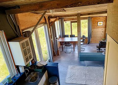 Unique cottage with characterful design - 2
