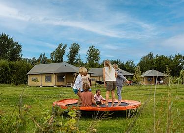 Glamping auf dem Acker- und Spielbauernhof