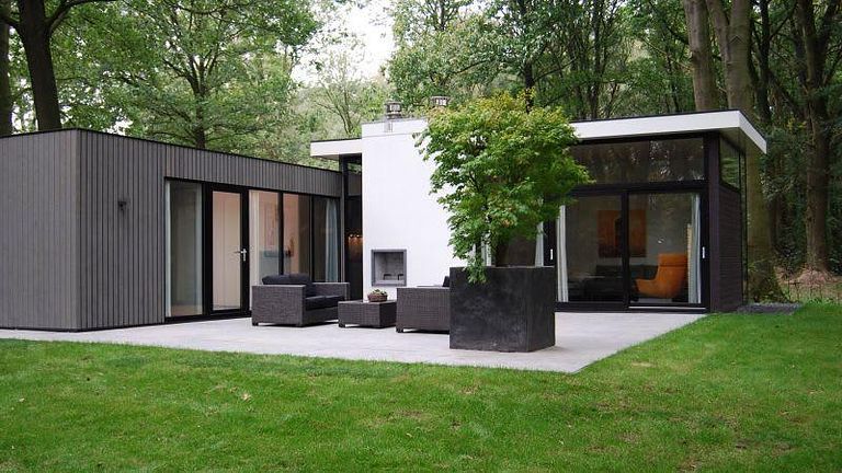 Design huis in een bosrijke omgeving - 1