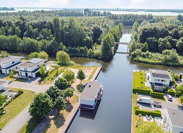 Luxuriöses Hausboot für 8 Personen - 2
